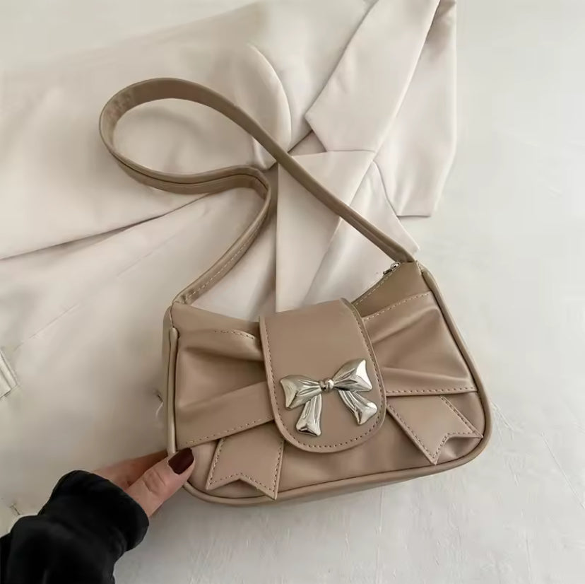 Boutique Bow Mini